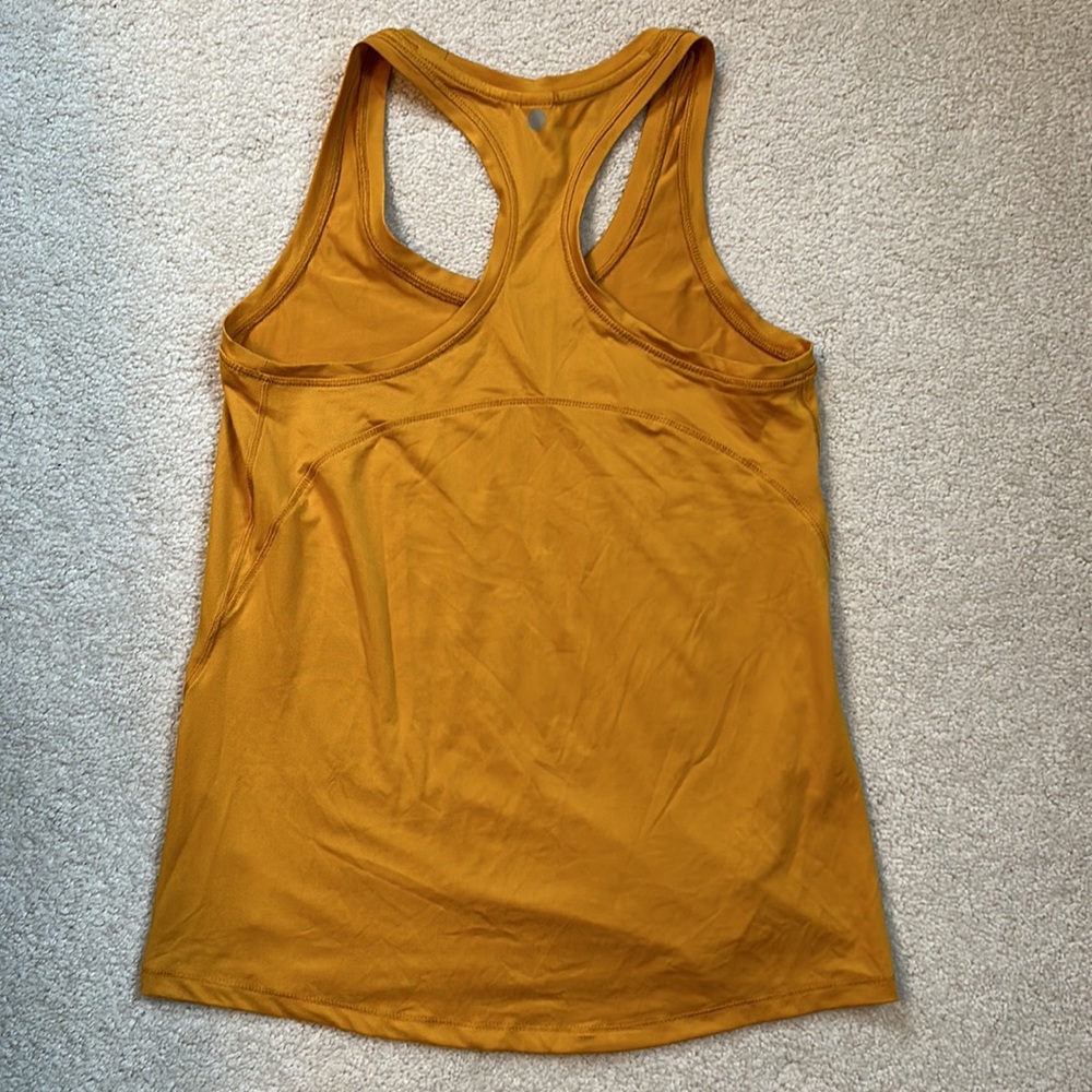 Yogalicious gold tank top - Picture 2 of 3